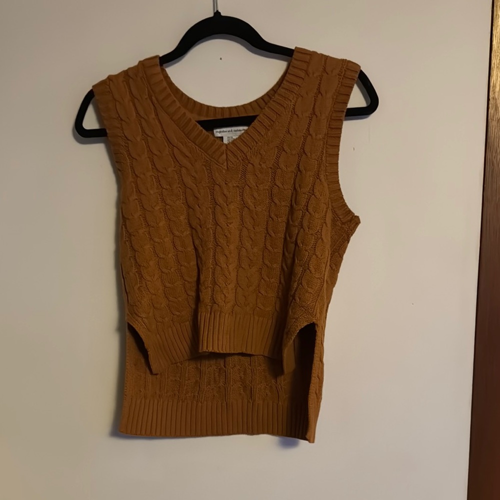 Brown Cable Knit Sleeveless Sweater Vest